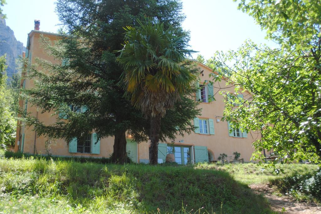 Domaine D'Angouire Hotel Moustiers-Sainte-Marie Ngoại thất bức ảnh