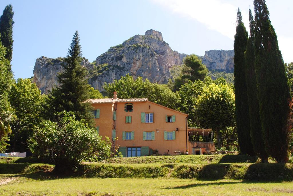 Domaine D'Angouire Hotel Moustiers-Sainte-Marie Ngoại thất bức ảnh
