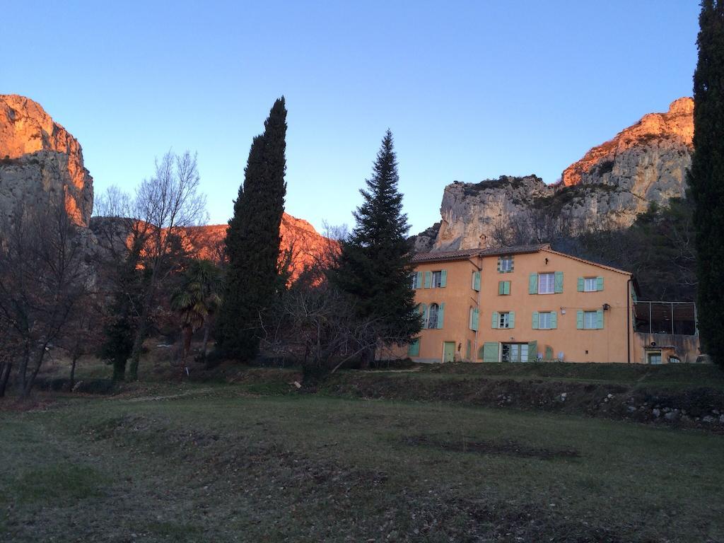 Domaine D'Angouire Hotel Moustiers-Sainte-Marie Ngoại thất bức ảnh